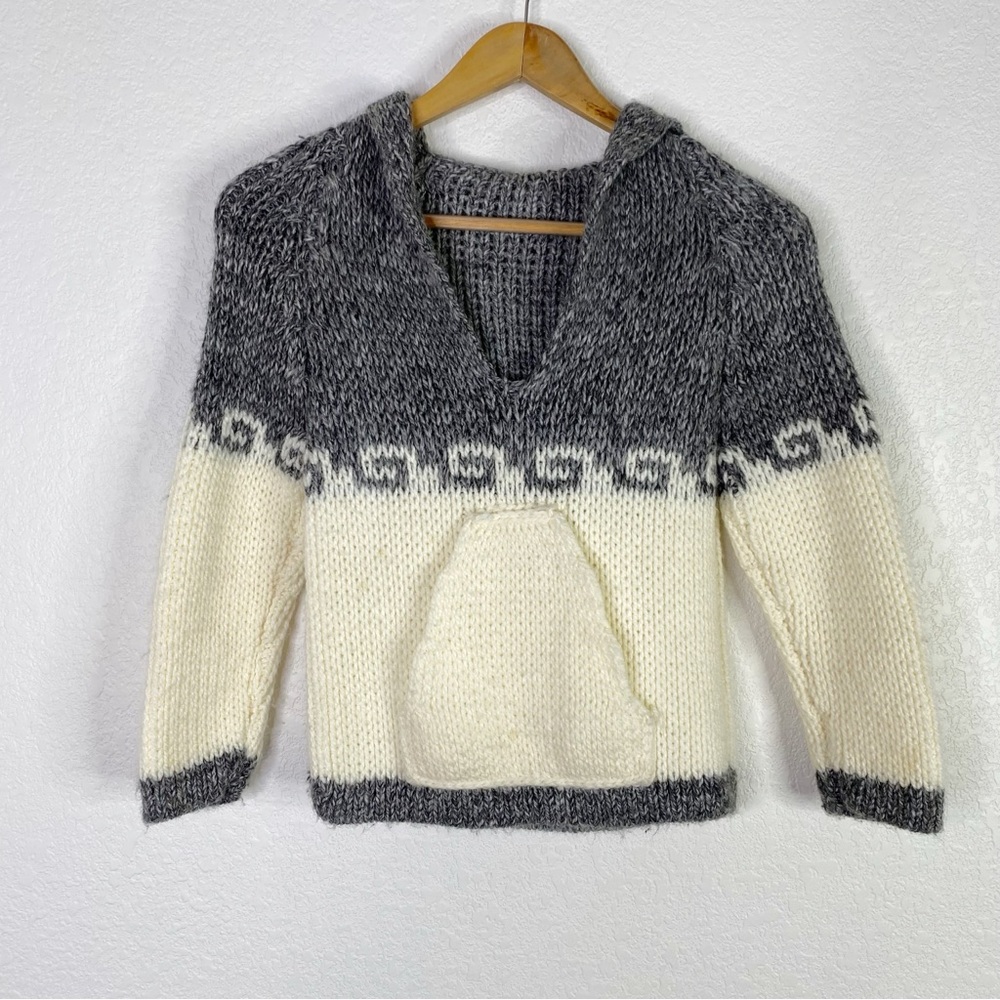 Vintage Hand Knit White & Gray Hooded Pullover Sweater